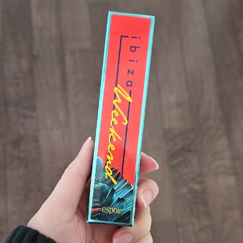 BRAND NEW Espoir Mascara Russian Black